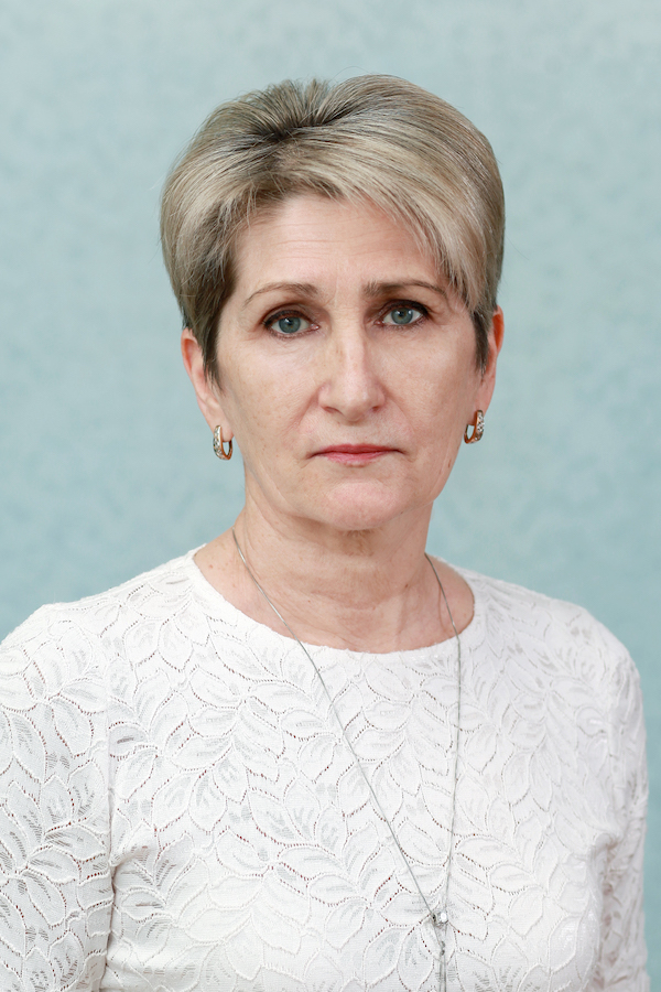 Тяпина Валентина Николаевна.